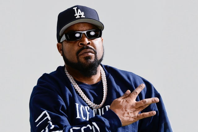 Homenajen a Ice Cube con su propia escultura en un museo