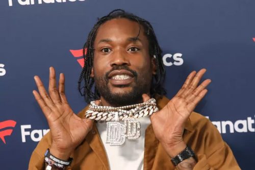 Akademiks reta a Meek Mill a un combate de boxeo