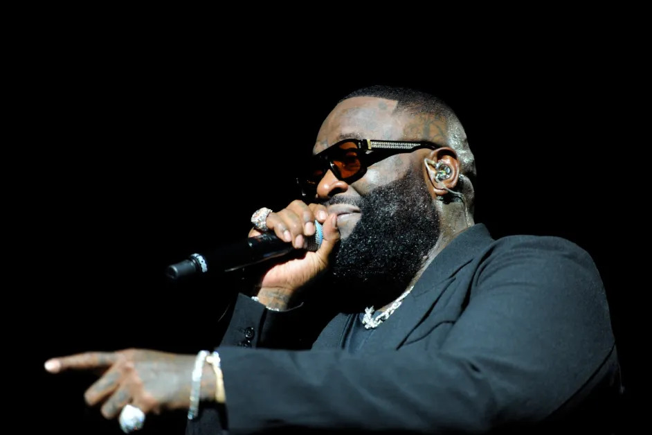 La madre del hijo de Rick Ross no se cree las acusaciones de la ex