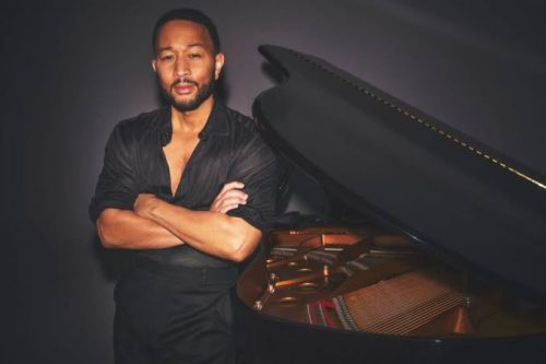 John Legend habla acerca de estar también en la Super Bowl