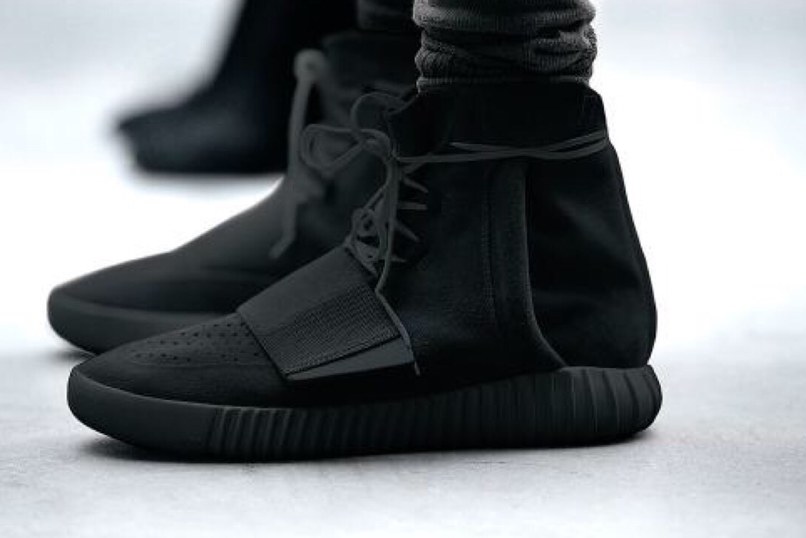 yeezy caras