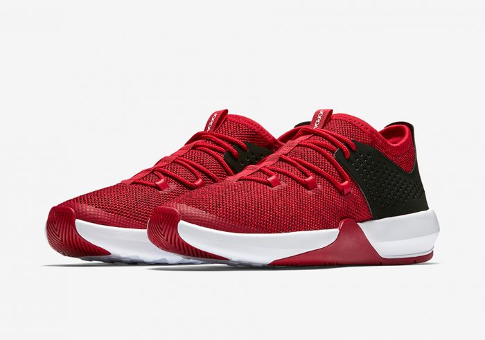 Jordan Brand vuelve a la carga con las nuevas Jordan Express Jordan Express 11 700x491 - Jordan Brand vuelve a la carga con las nuevas Jordan Express