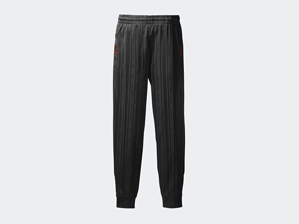 Alexander Wang y adidas revolucionan la oficina con el segundo drop de su Season 3 DP1056 PRAPPFRONT FI 1000x750 - Alexander Wang y adidas revolucionan la oficina con el segundo drop de su Season 3